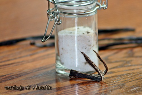 Homemade Vanilla Salt from cravingsofalunatic.com- How to make vanilla flavoured salt. This DIY recipe is easy and perfect to give as a gift for the holidays!