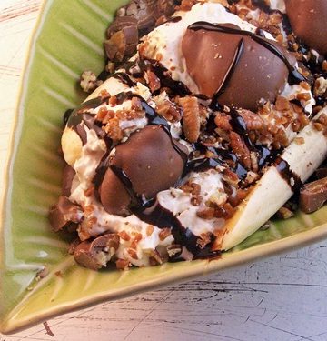 Turtle Banana Split by Cravings of a Lunatic