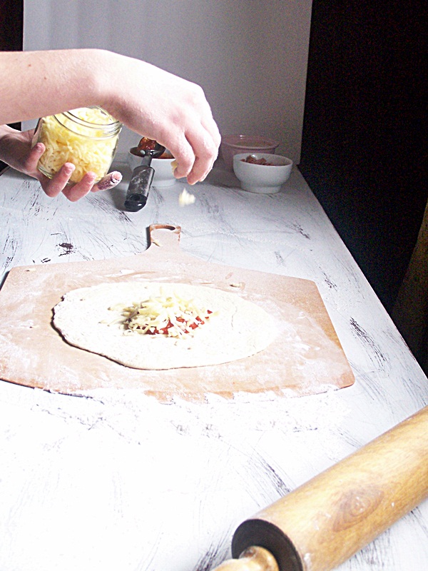 Panzerotti aka Deep Fried Pizza | Cravings of a Lunatic | #pizza #panzerotti #deepfried #recipe #dinner #cheese