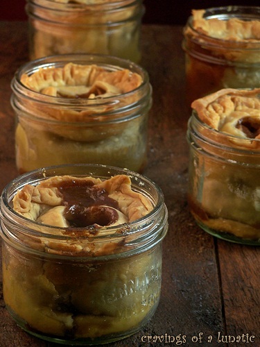 Apples Pies in Jars | Cravings of a Lunatic | #apple #applepie #dessert #pie