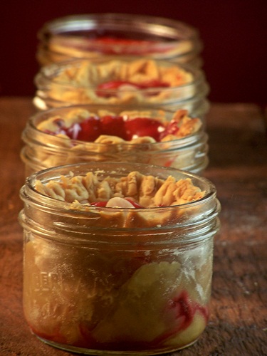 Cherry Pies in Jars | Cravings of a Lunatic | #cherry #cherrypie #dessert #pie