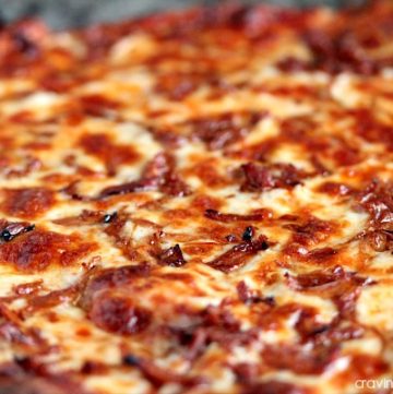 Pulled Pork Pizza | Cravings of a Lunatic | Super easy to make and very versatile.