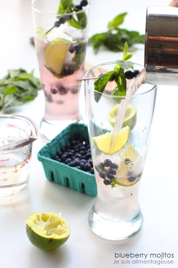 Wild Blueberry Mojitos | Guest Post by Je suis alimentageuse on Cravings of a Lunatic