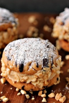 Peanut Butter Sandwich Cookies with layers of peanut butter and chocolate goodness!