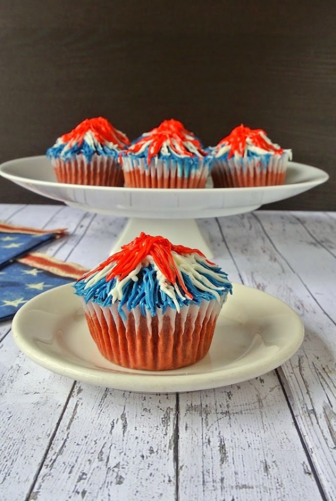 Memorial Day Firework Cupcakes – Culinary Ginger