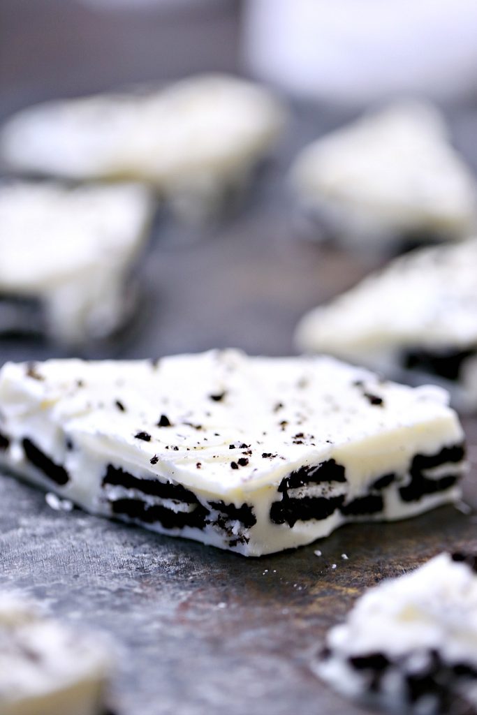 Oreo Bark chopped into pieces and ready to serve.