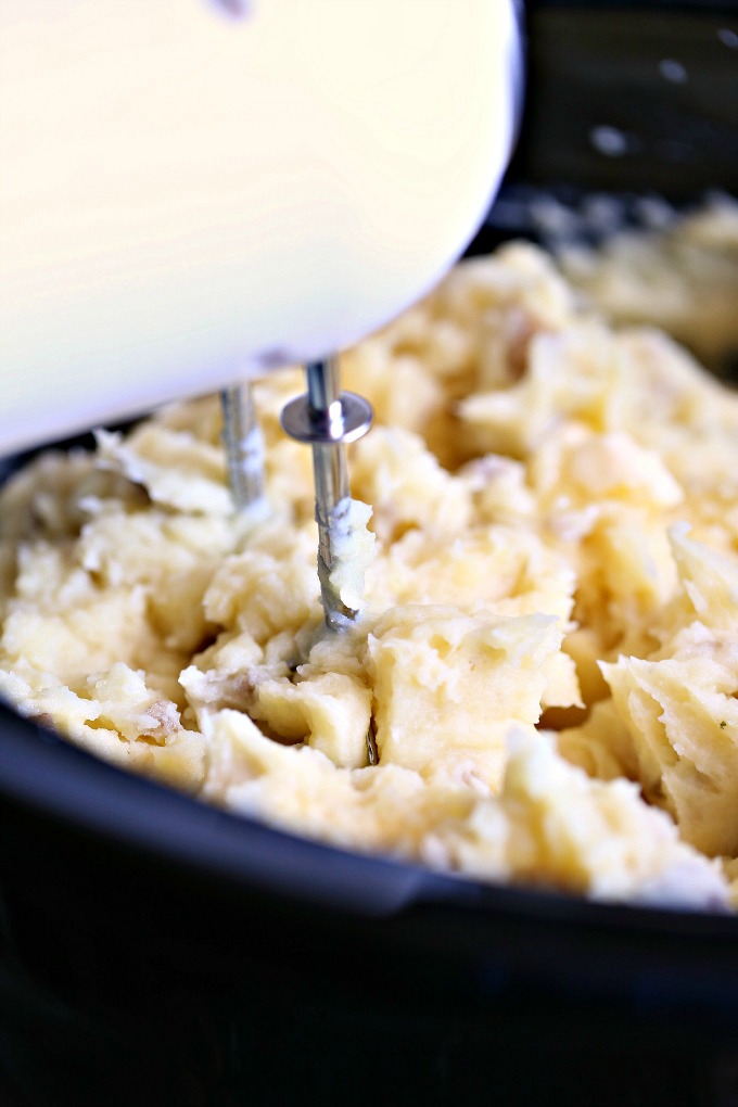 close up image of Slow Cooker Garlic Mashed Potatoes